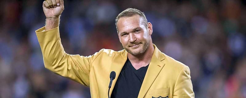 Former Bears LB Brian Urlacher did not hold back on Chicago’s outdoor plan