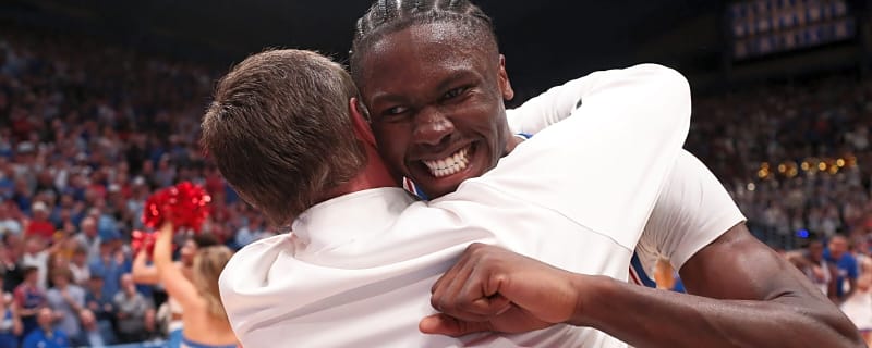 The insane Kansas streak kept alive by beating Arizona without Darryn Peterson