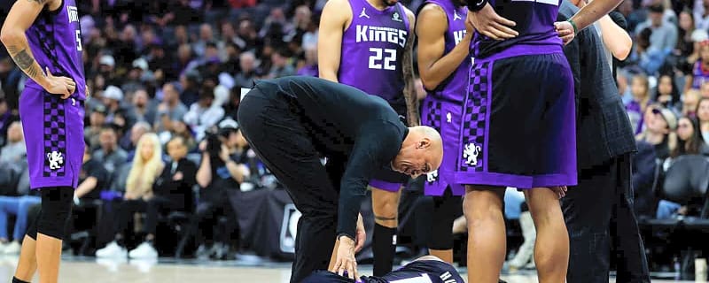 Kings’ De’Andre Hunter already missing time after Cavs trade due to freak eye injury