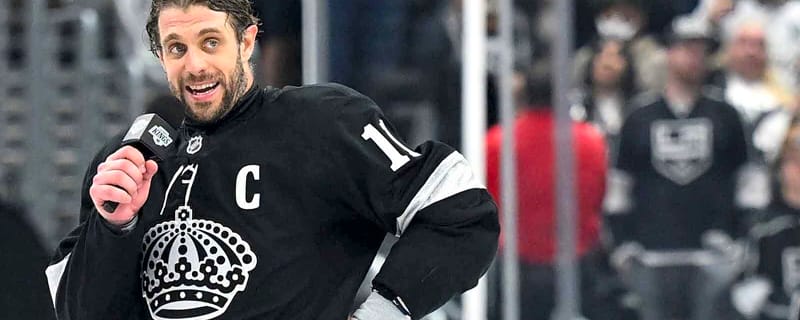 Anze Kopitar delivers emotional address before final Kings’ regular season game
