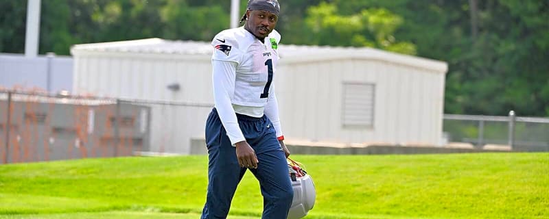 Patriots’ A.J. Brown avoids non-contact injury scare after slip on ‘slick’ field