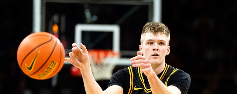 Iowa’s Bennett Stirtz embracing closer role after dropping 25 on Nebraska