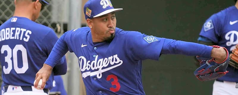Watch Edwin Diaz, Shohei Ohtani throw side-by-side at Dodgers’ spring training