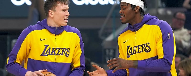 Lakers players turn Slovenia trip into unexpected bike race