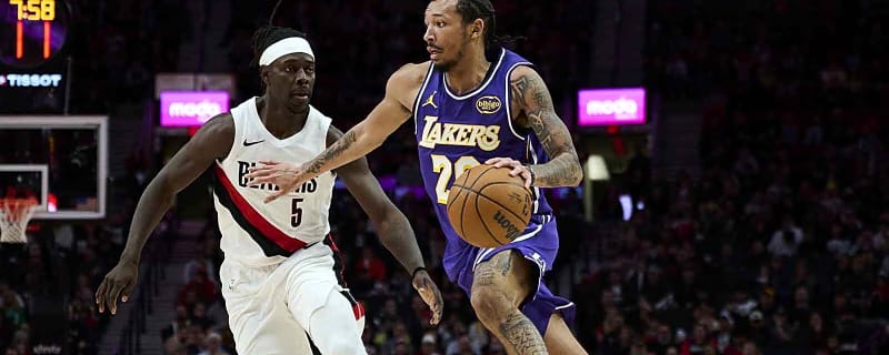 Lakers’ JJ Redick had perfect response to Nick Smith Jr. puking at halftime