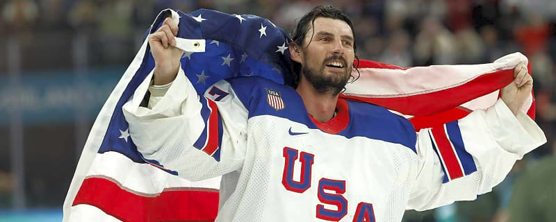 Connor Hellebuyck gets candid about Jets return after Team USA gold