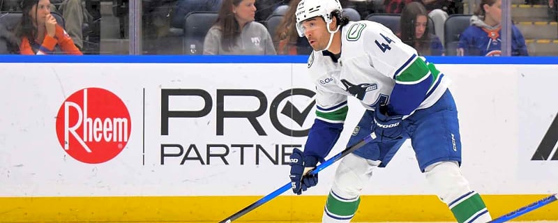  Kiefer Sherwood viewed as ‘great fit’ for Bruins after Canucks trade talks