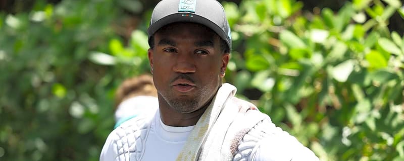 Dolphins shockingly cut former starter after 129-tackle season