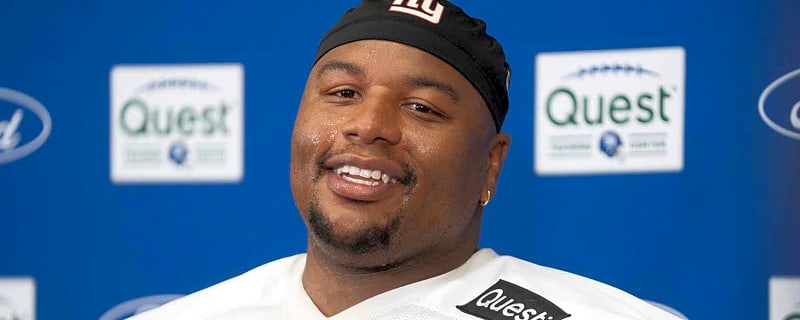 O-lineman fires back at Bengals star’s Dexter Lawrence proposal with ‘Stone Cold’ WWE meme