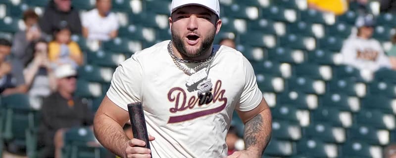 Giants’ Cam Skattebo angrily calls out American Airlines amid offseason