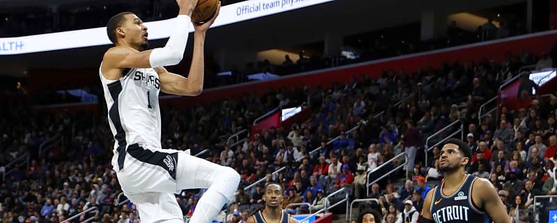 Spurs’ Victor Wembanyama shows DPOTY ceiling with unreal block on Cade Cunningham