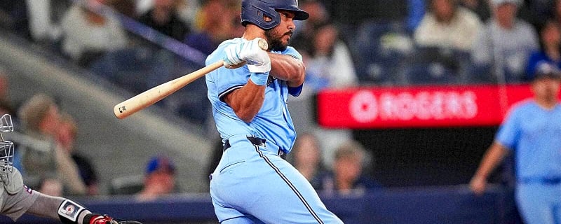 Blue Jays’ Anthony Santander breaks silence on surprise shoulder surgery