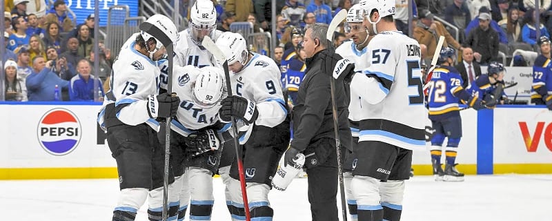 Mammoth’s Logan Cooley suffered scary injury after knee-to-knee collision