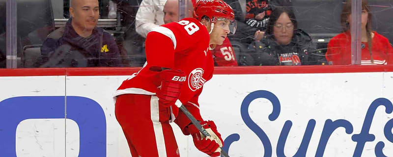 Red Wings’ Patrick Kane becomes 4th active player to reach 1,400 points