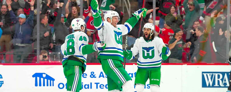 Hurricanes stun Mammoth despite 2-goal deficit in last 2 minutes