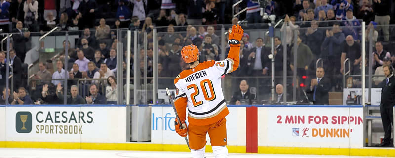 Rangers fans give Chris Kreider, Jacob Trouba warm welcome in Ducks game
