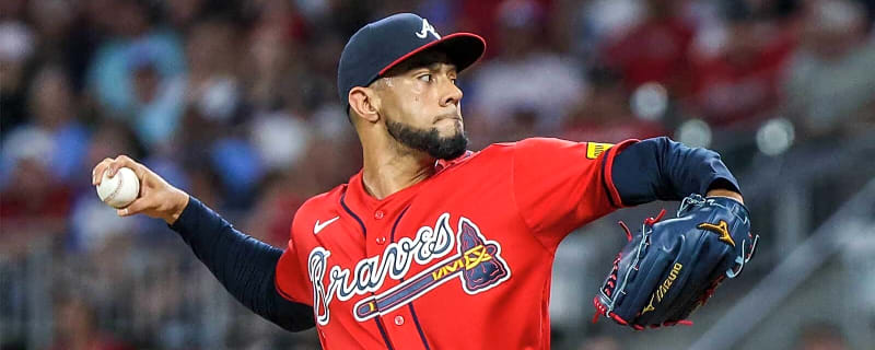 Braves’ Robert Suarez get big injury update ahead of postseason