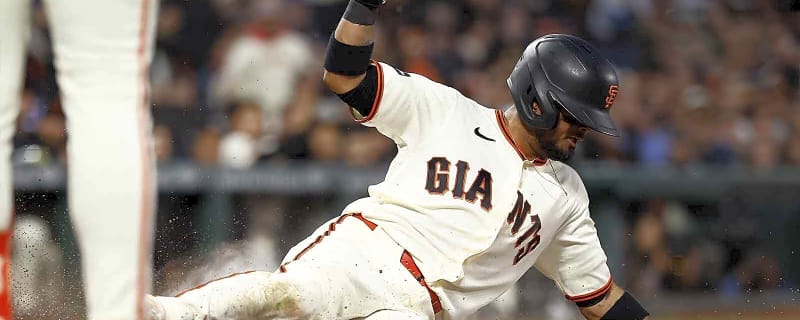 Giants manager Tony Vitello asks Little League parents to watch Luis Arraez