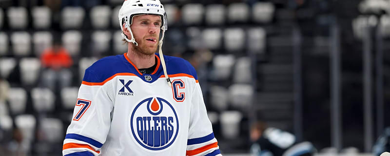 Oilers’ Connor McDavid hits 400-goal milestone with filthy top-shelf flick