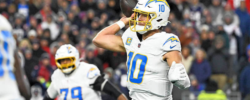3 players Chargers must re-sign this offseason after flaming out of playoffs