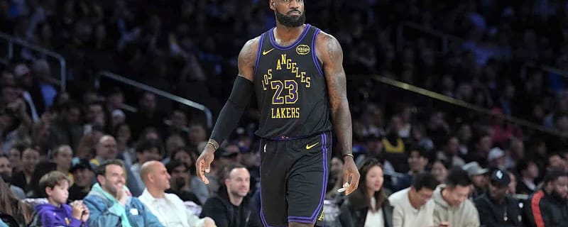 Lakers rumors: Insider pumps brakes on trade talk — for now