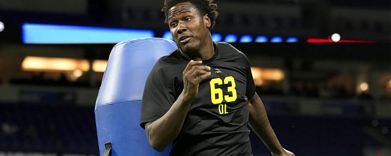 Bears rumors: Insider names ‘popular’ target after making NFL Draft ‘bet’