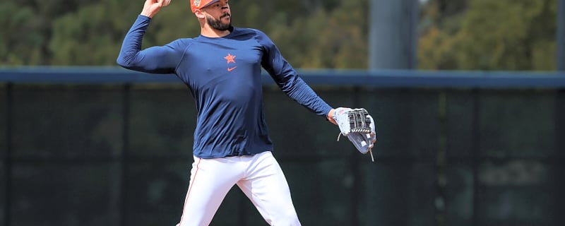 Carlos Correa makes brutally honest admission on Astros return in 2025