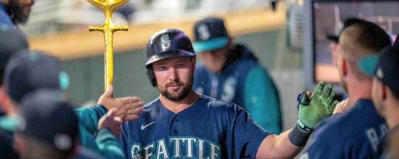 Mariners’ Cal Raleigh surprisingly scratched 1 hour before Royals showdown