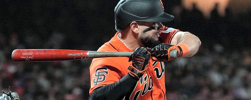 Giants walk off Pirates in stunning fashion to win series