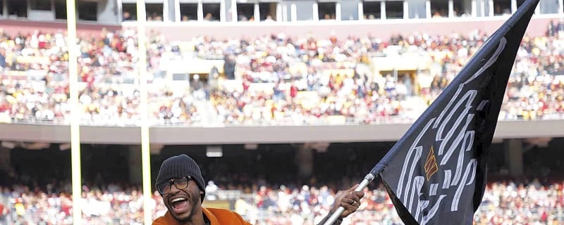 Robert Griffin III’s 8-word reaction to Mack Rhoades’ leave of absence