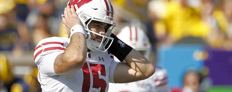 Wisconsin football making another QB change vs. Washington