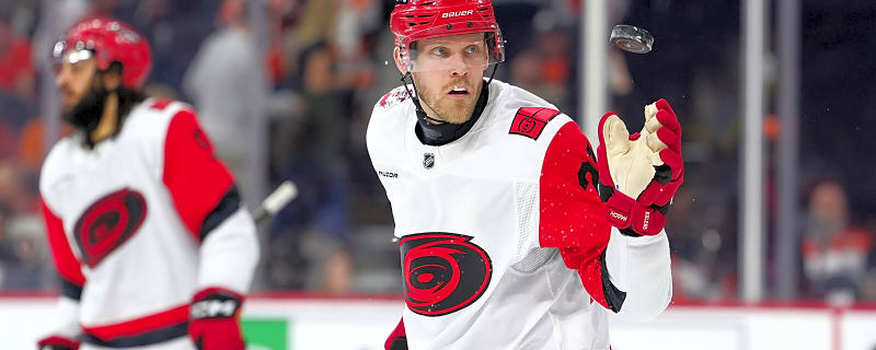 Nikolaj Ehlers adds name to Hurricanes history books in loss to Flyers