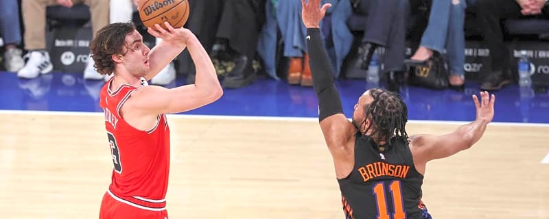 Bulls narrowly avoid new low in 1st quarter vs. Knicks