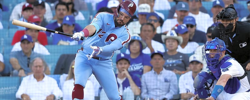  The 4 teams ‘in the mix’ to sign Kyle Schwarber