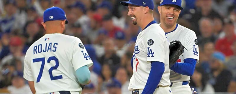 Dodgers’ Miguel Rojas hilariously apologizes to Blake Snell for questioning his strength