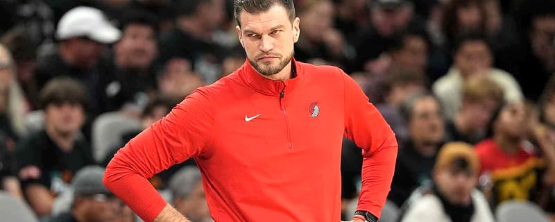 Blazers rumors: Tiago Splitter battling almost 20 other coaches for job