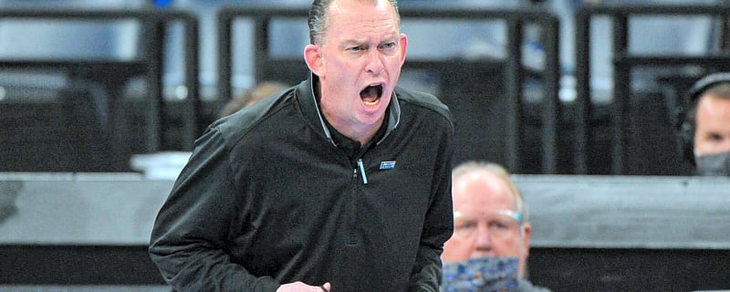 Kansas’s Bill Self suspends assistant 3 weeks after DUI arrest