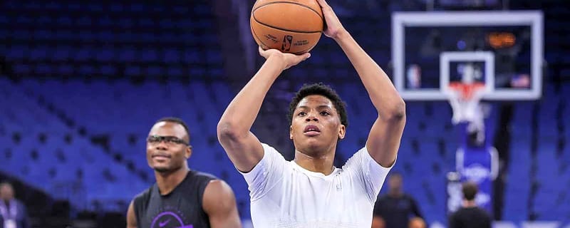 Jazz rookie Ace Bailey pulls off crazy self alley-pop off backboard for huge 2-handed slam