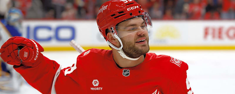 Red Wings’ Alex DeBrincat joins exclusive elite club after crucial Sabres win