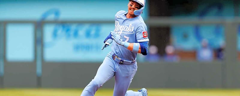Watch Bobby Witt Jr.’s epic inside-the-park home run for Royals vs. Tigers