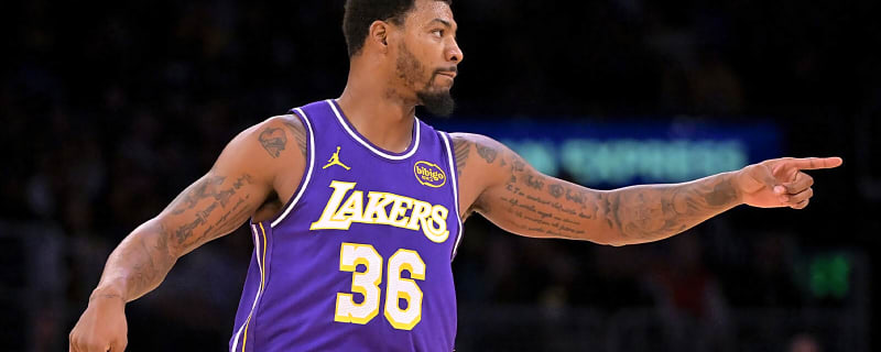 Lakers’ Marcus Smart returns to Rockets game after injury scare