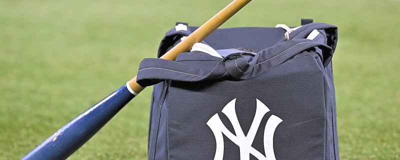 Yankees trade 4 prospects for Marlins pitcher