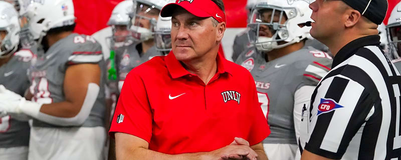 UNLV coach Dan Mullen calls for more out of fans after loss to Memphis