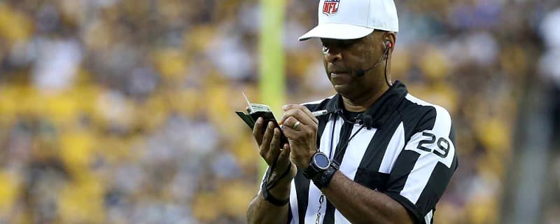 Bills-Texans game loses referee, carted off with leg injury