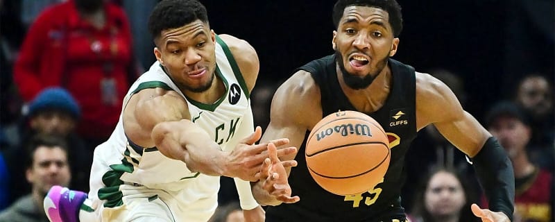 Cavaliers trade Evan Mobley for Giannis in latest Zach Lowe proposal