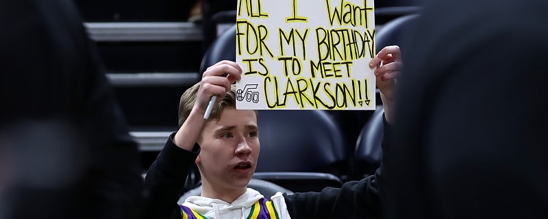 Jazz bring down ban hammer on fan-made posters