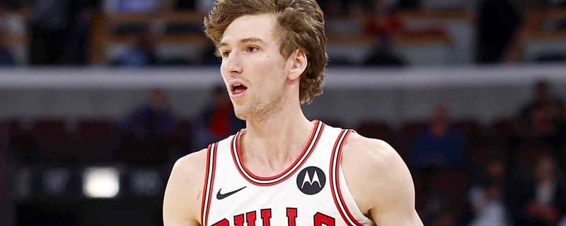 Matas Buzelis exits Thunder clash with apparent foot injury