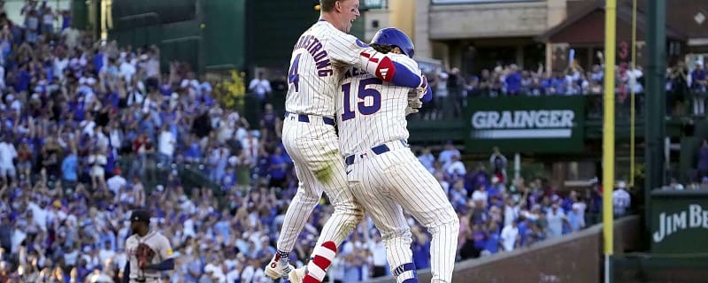 Cubs’ Pete Crow-Armstrong, Carson Kelly share hilarious moment during interview