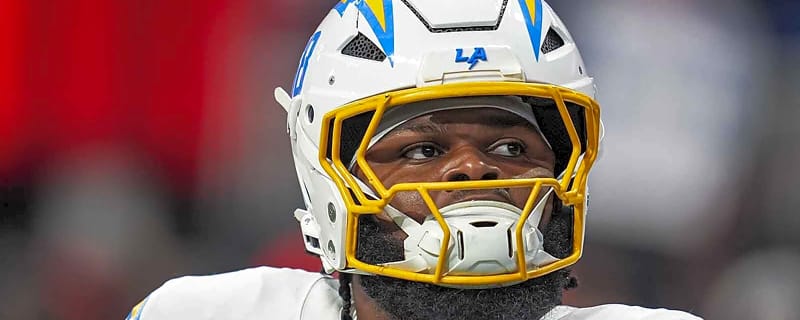 Dolphins sign longtime Chargers offensive lineman to help protect Malik Willis