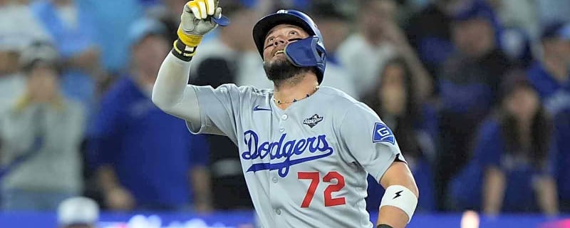 Miguel Rojas somehow hasn’t had a bobblehead during Dodgers tenure